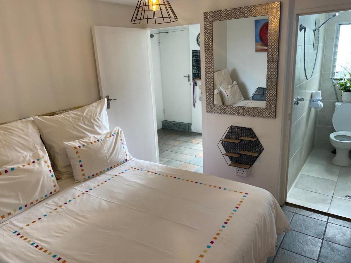 Admiralty Bed & Breakfast ミューゼンバーグ エクステリア 写真